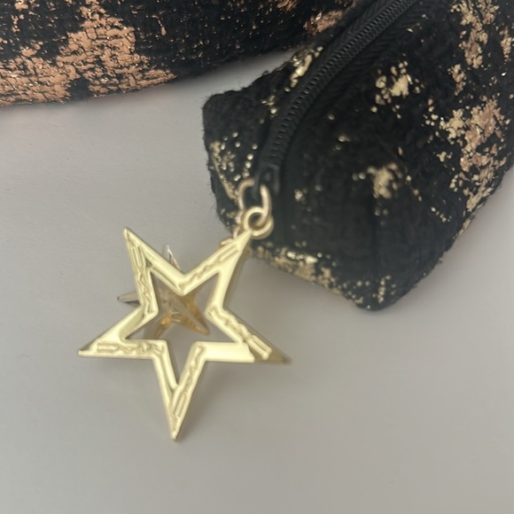 Mac Makeup Black,Gold, Pink zip Pouches 3 total 2 with Star zipper pulls - Picture 5 of 6